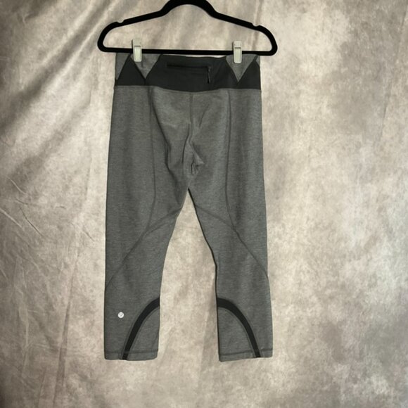 Lululemon Run Inspire Crop II All Luxtreme Pant Workout 8 - Picture 3 of 3